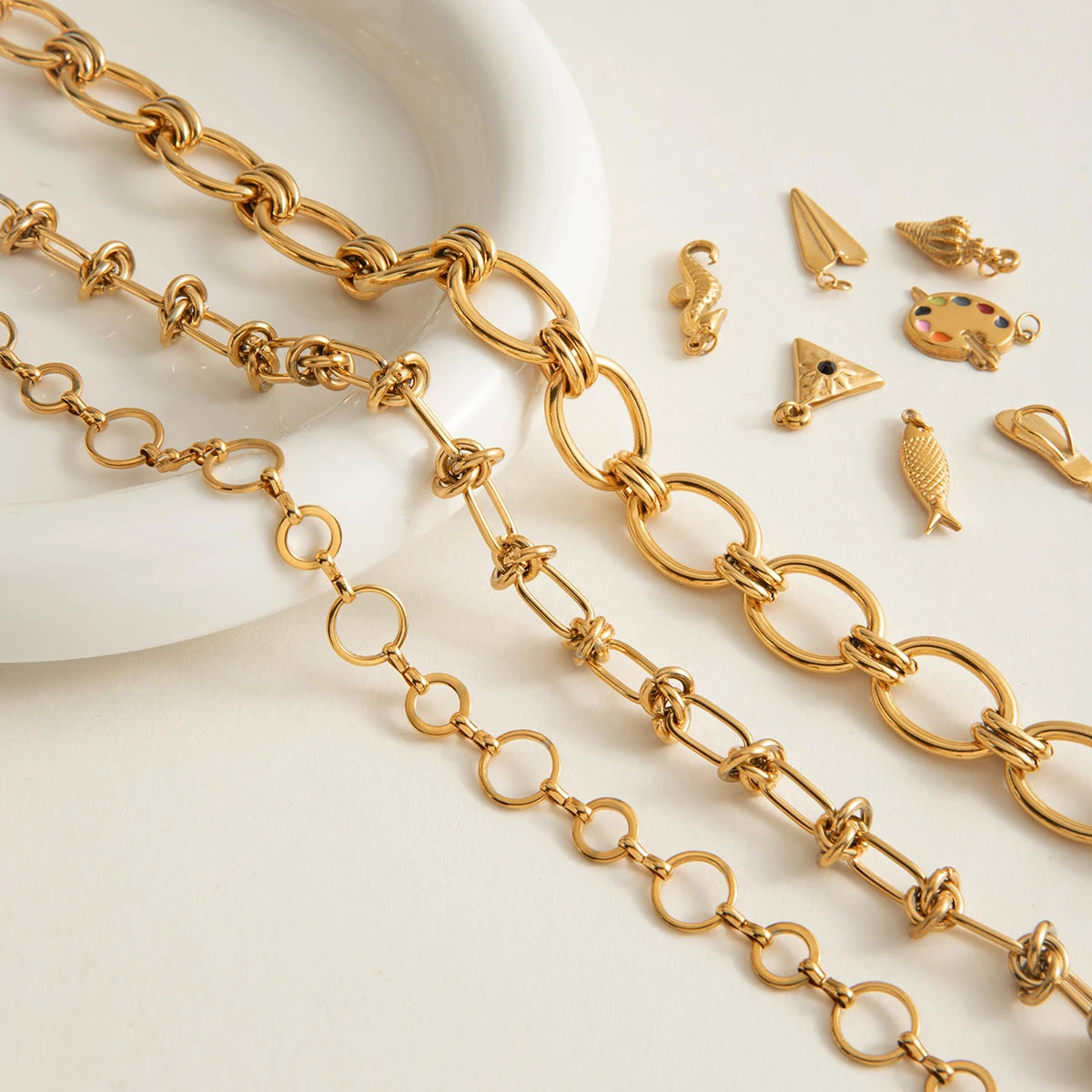 2025 Geometric Circles Stainless Steel Handmade Chains Necklace 18K Gold-plated Stackable Women's Necklace Waterproof