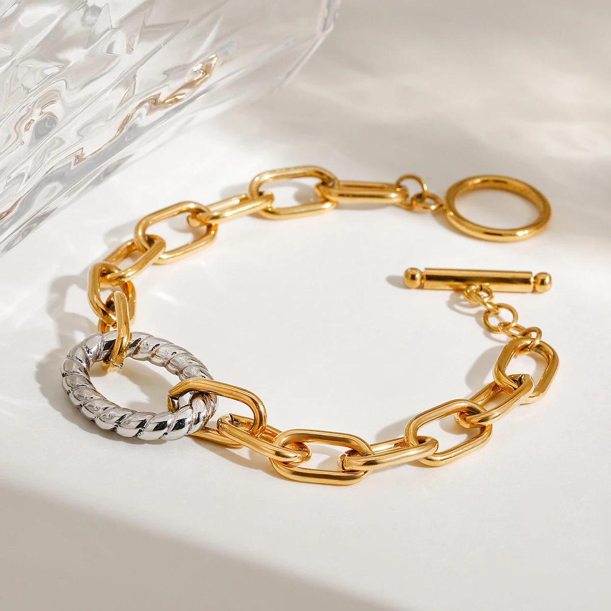 18K Gold Stainless Steel Gold and Silver Matching Color Oval Twisted Pendant Interlocking Oval Two-Tone Bracelet