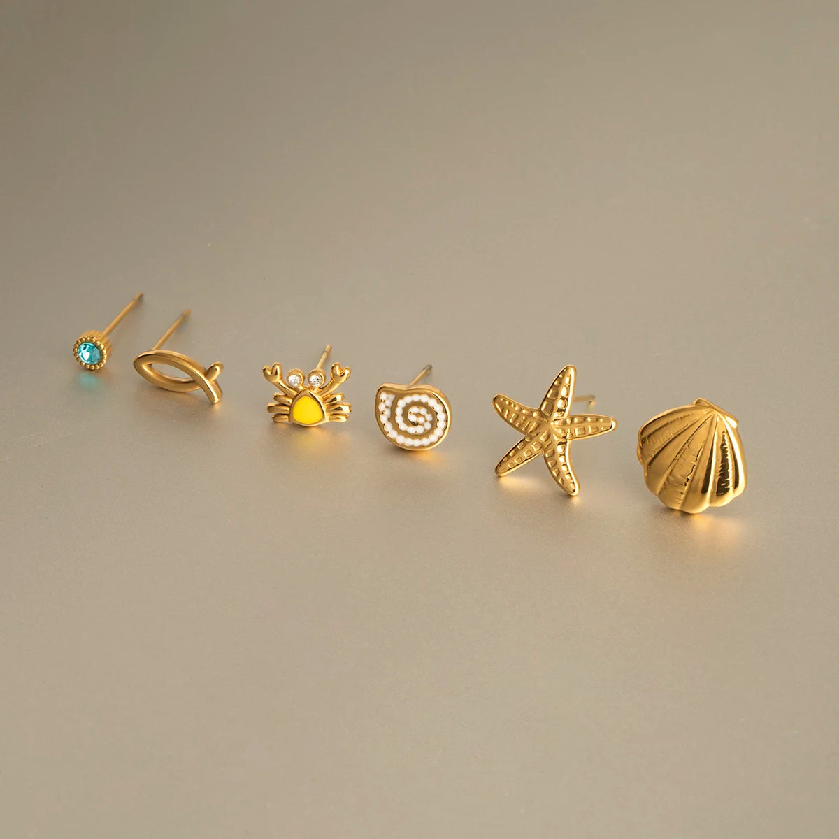 2025 6Pcs/set Women's Exquisite Marine Element Earrings 18K Gold-plated Stainless Steel Starfish Shell Crab Waterproof Earrings