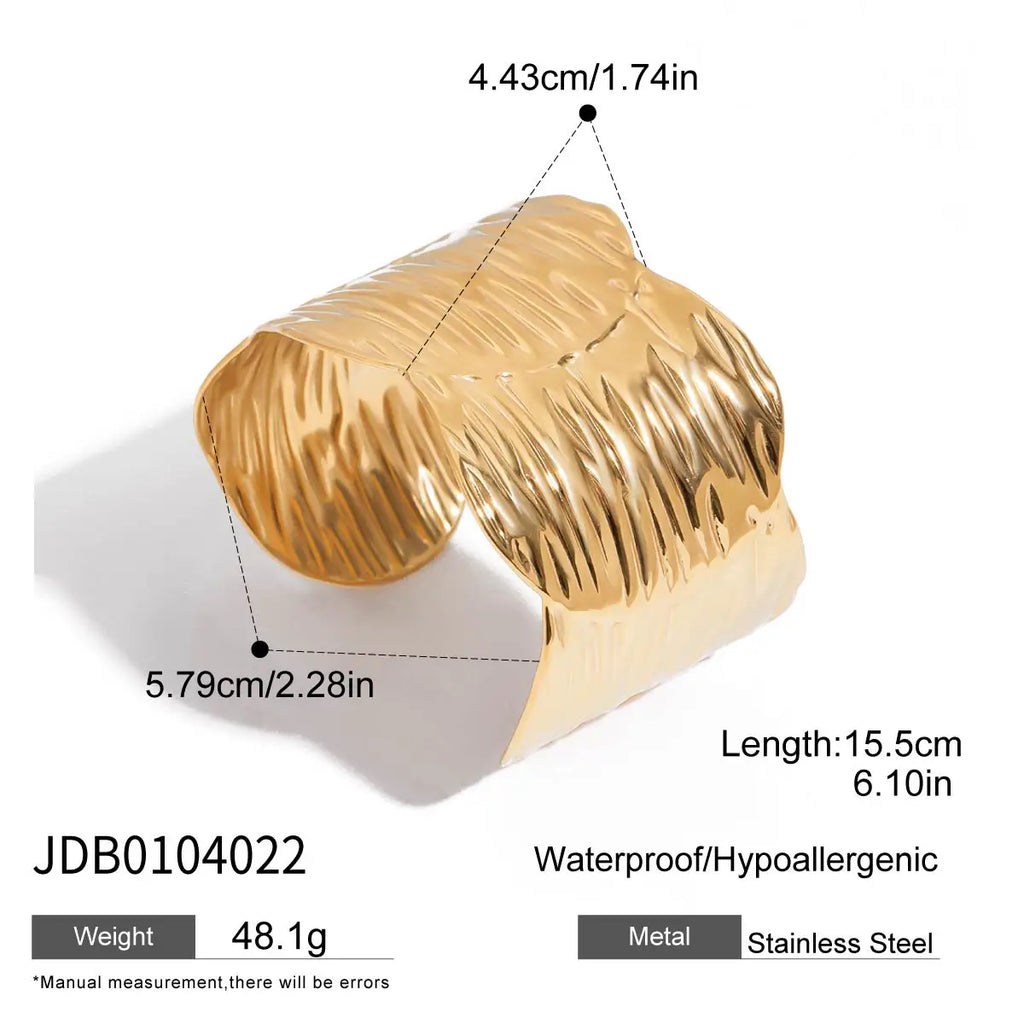 2025 Fashion Trend Women's Hammer Pattern Wide Open Bracelet 18K Gold-plated Stainless Steel Waterproof Jewelry for Party