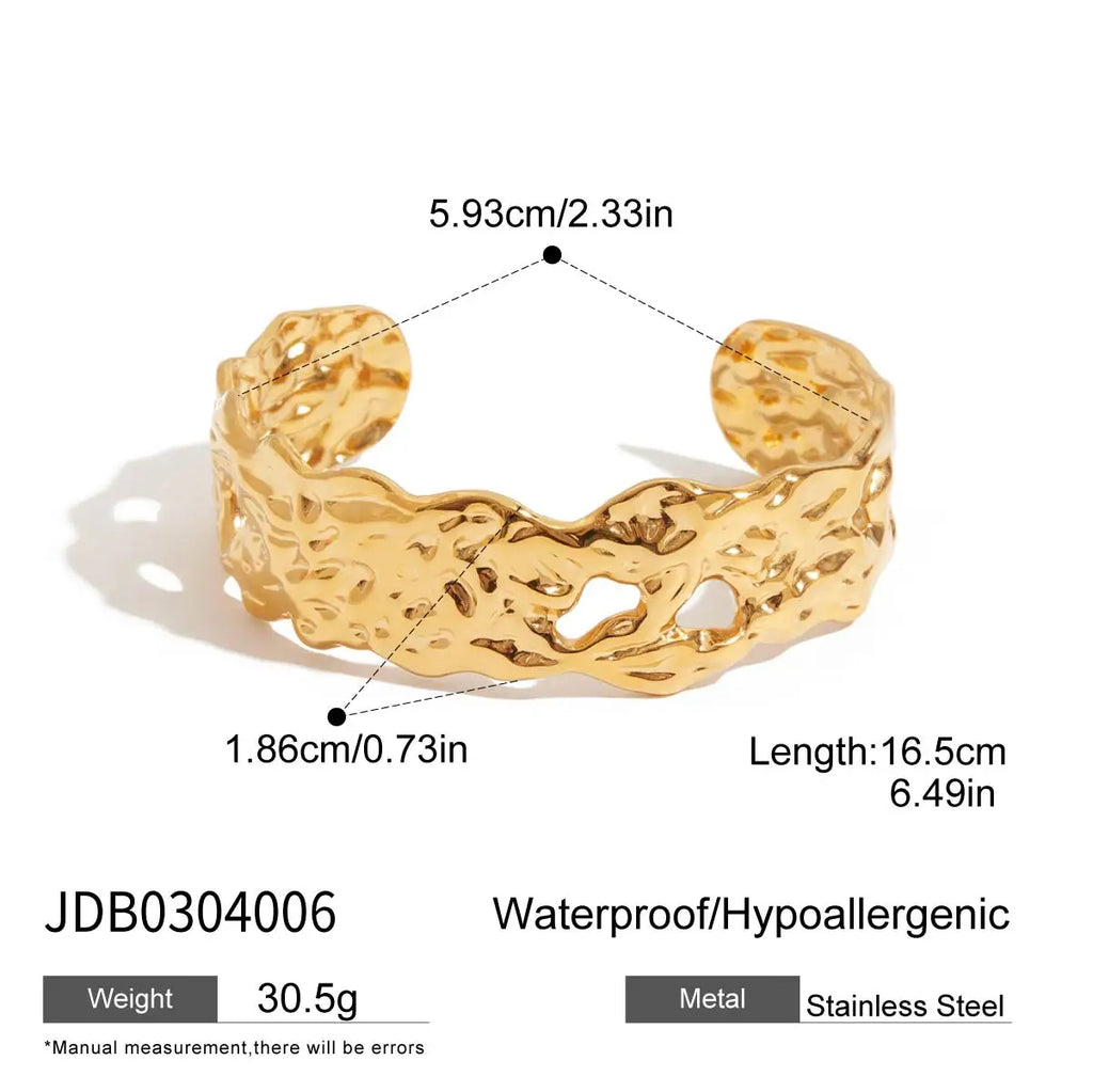 2025 Fashion Trend Women's Hammer Pattern Wide Open Bracelet 18K Gold-plated Stainless Steel Waterproof Jewelry for Party