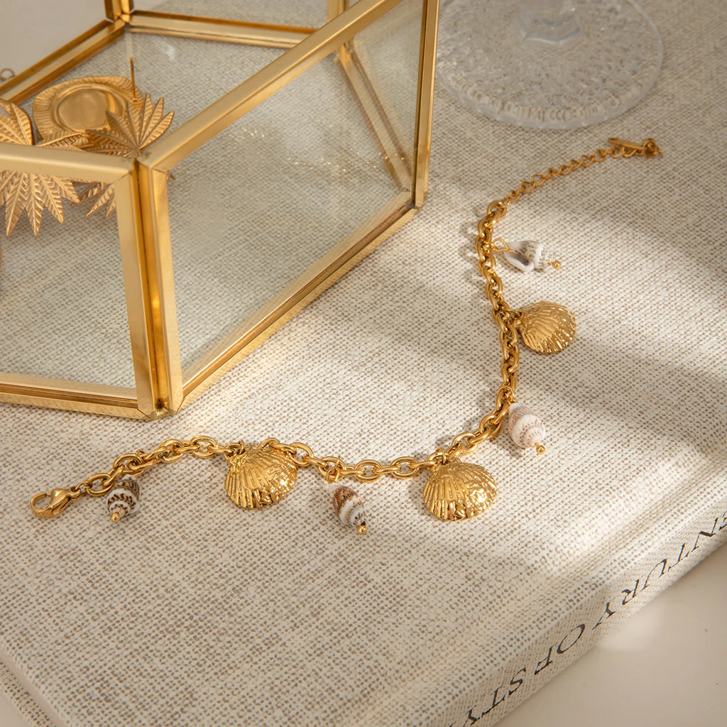 2025 Ocean Style Charm Bracelet Gold Plated Stainless Steel Conch Starfish Pendant Chunky Chain Hypoallergenic Beach Bracelet