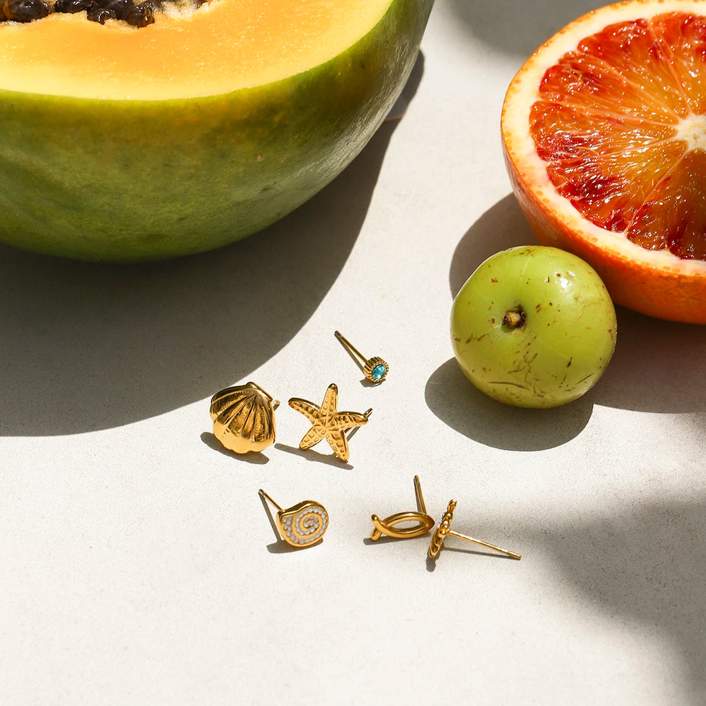 2025 6Pcs/set Women's Exquisite Marine Element Earrings 18K Gold-plated Stainless Steel Starfish Shell Crab Waterproof Earrings