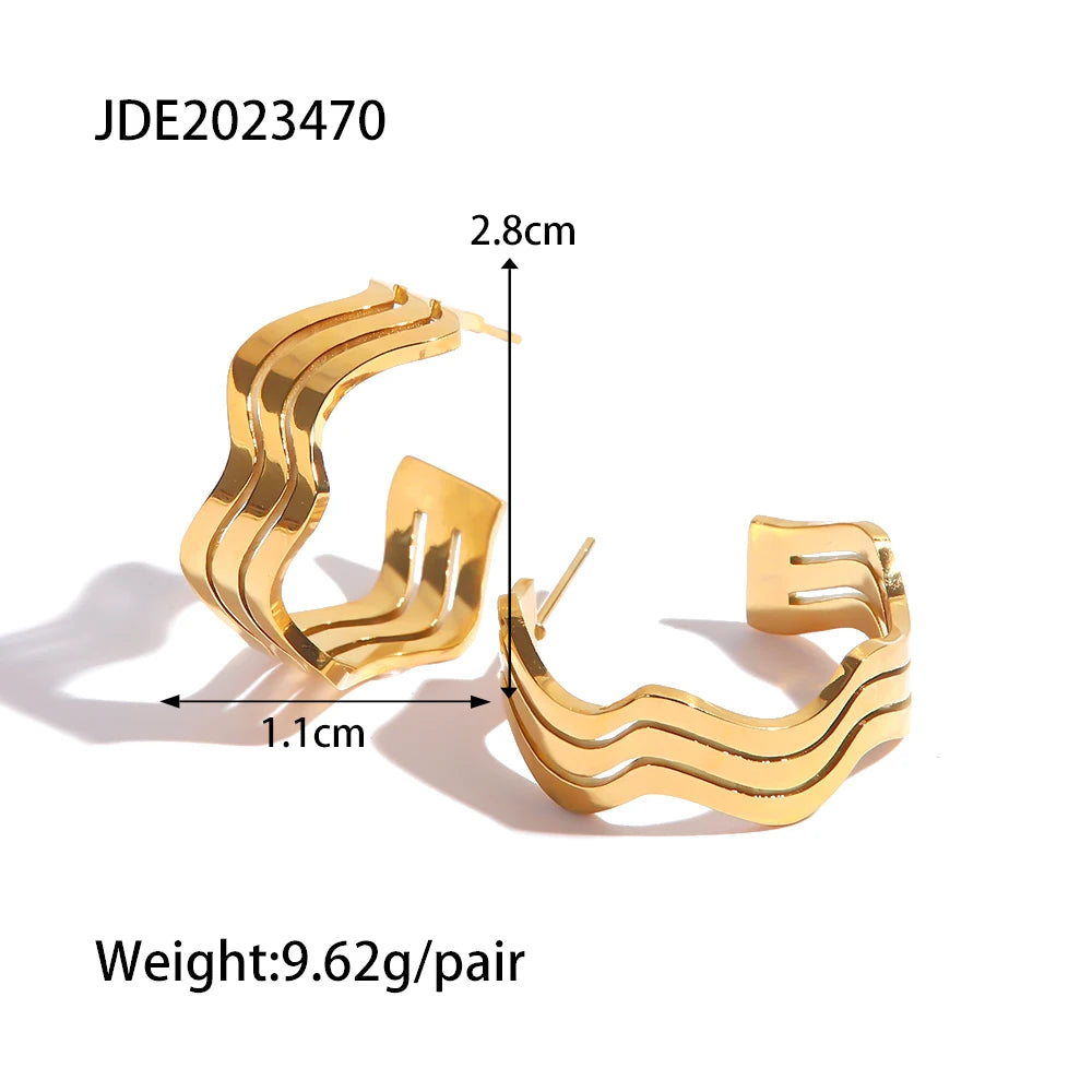 2025 Classic Trendy Wwomen's C Hoop Earrings 18K Gold-plated Stainless Steel Autumn and Winter Daily Accessories