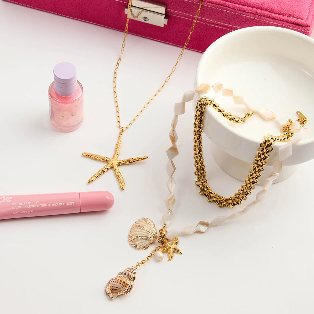 2025 Ocean Holiday Style Conch Shell Pendant Y Chain Necklace 18K Gold-plated Stainless Steel Lozenge Shell Necklace for Holiday