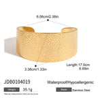 2025 Fashion Trend Women's Hammer Pattern Wide Open Bracelet 18K Gold-plated Stainless Steel Waterproof Jewelry for Party